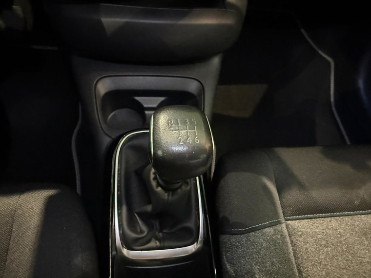Vehicle Image 26