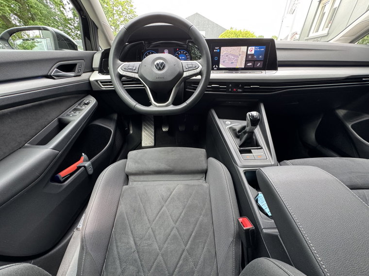 Vehicle Image 38