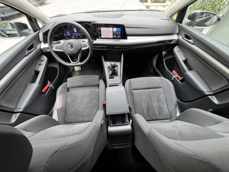 Vehicle Image 39