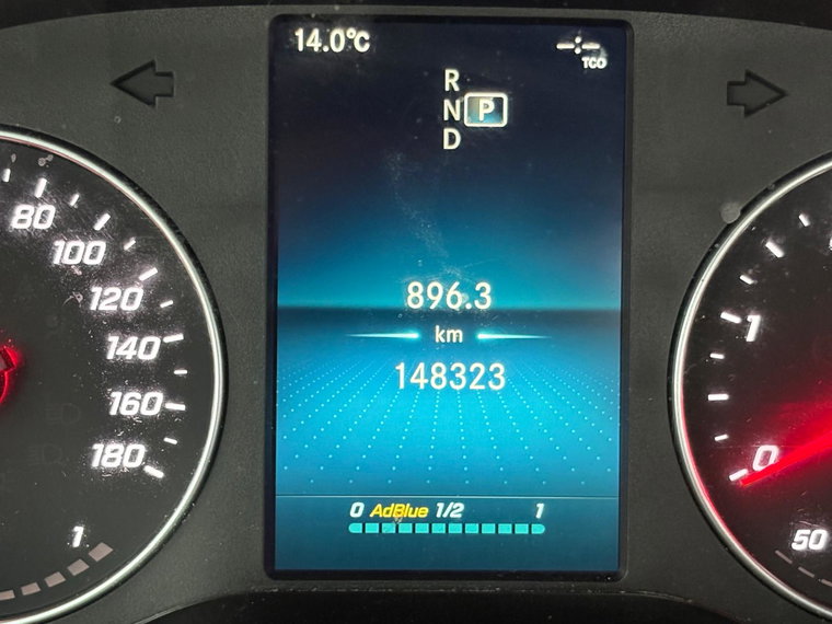 Vehicle Image 25