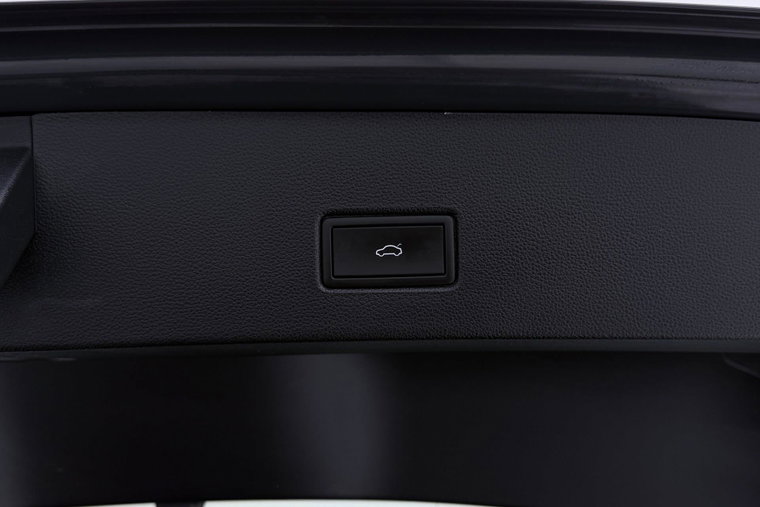 Vehicle Image 37