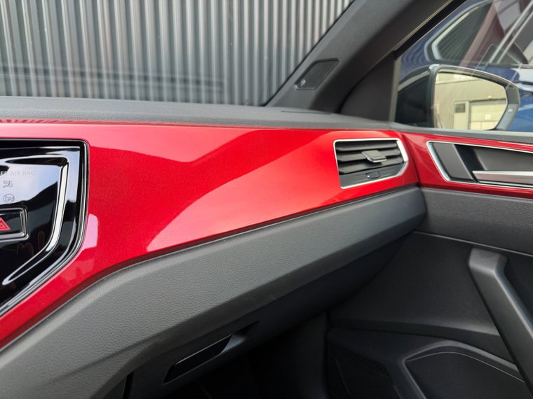 Vehicle Image 37