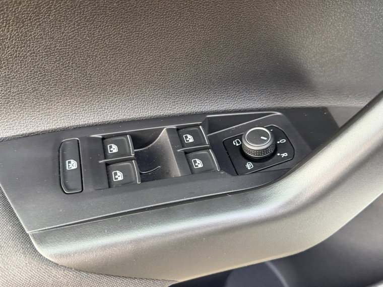 Vehicle Image 42