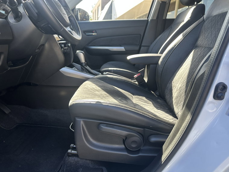 Vehicle Image 18