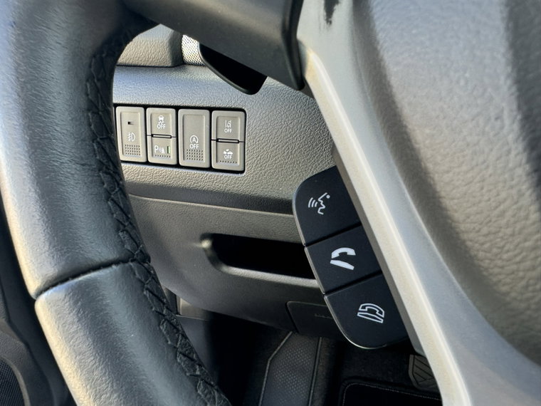 Vehicle Image 22