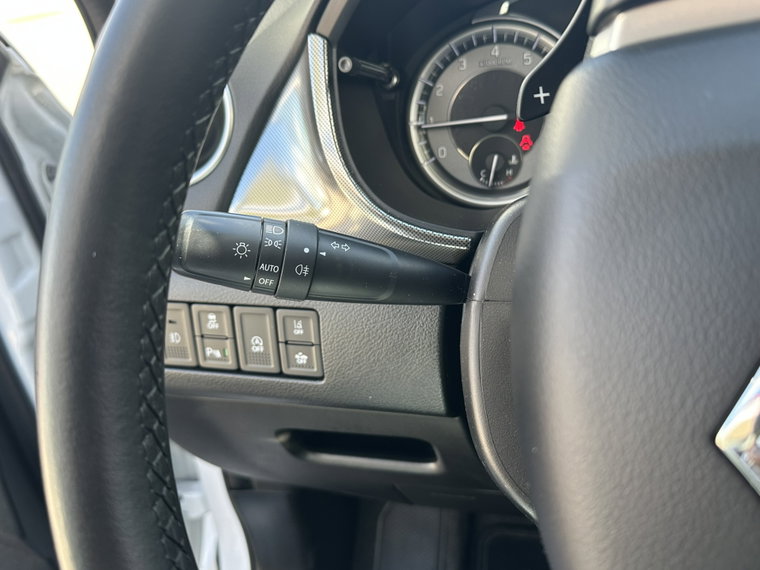 Vehicle Image 23