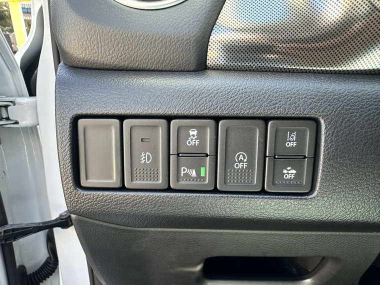 Vehicle Image 24
