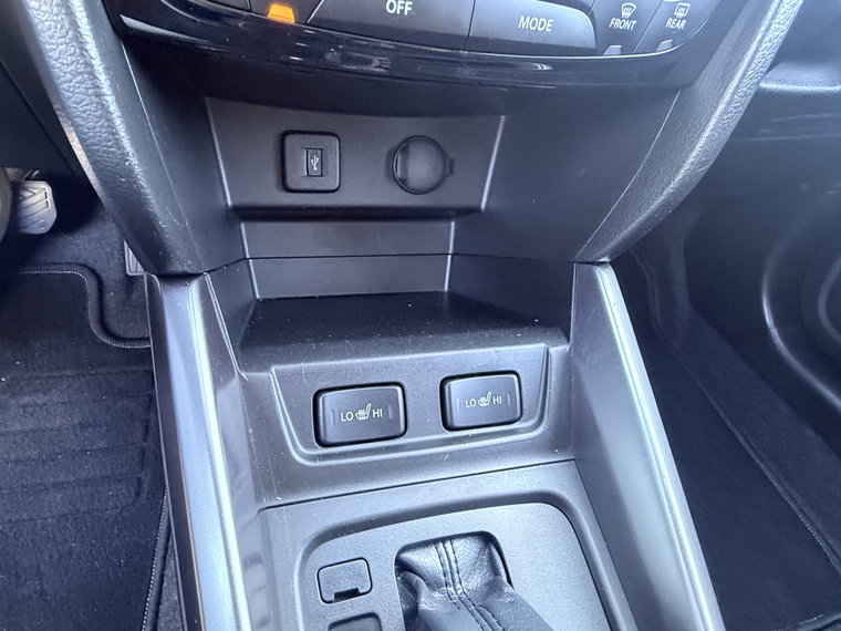 Vehicle Image 32
