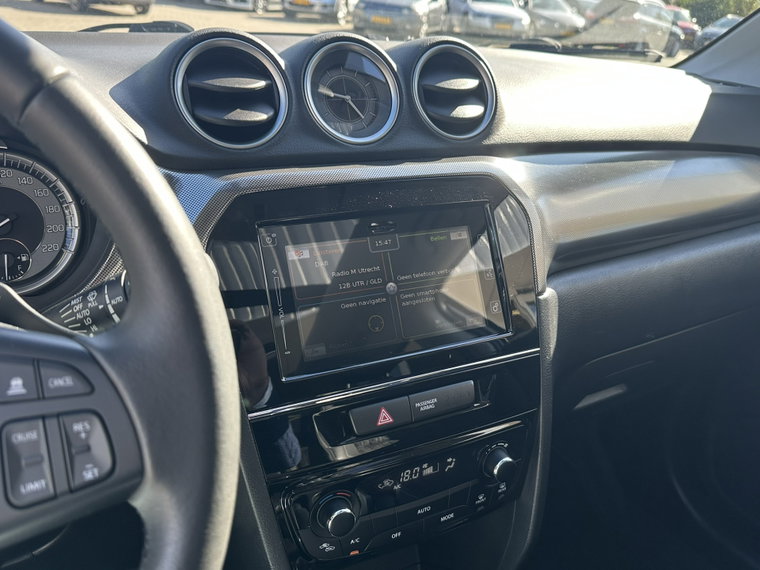 Vehicle Image 38