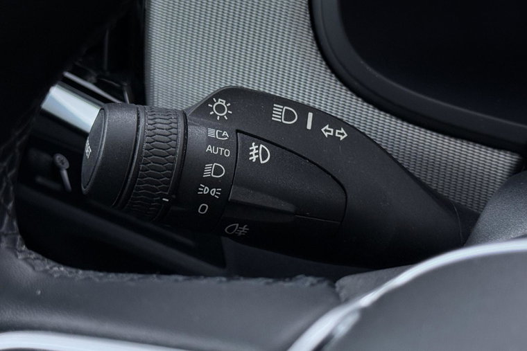 Vehicle Image 40