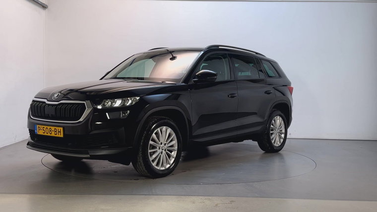 Vehicle Image 8