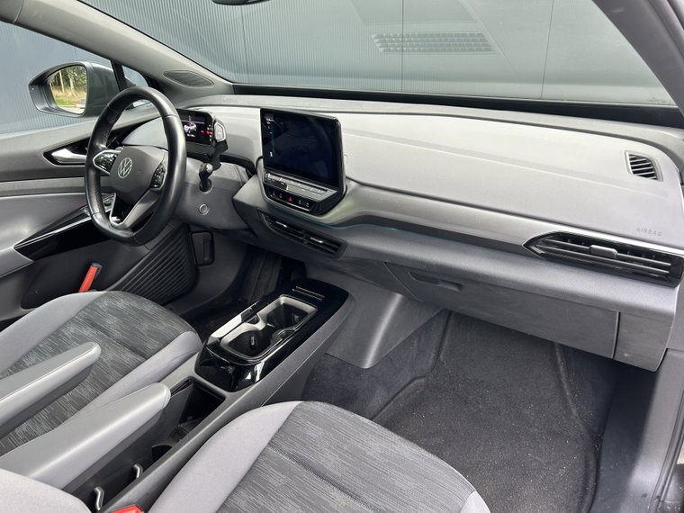 Vehicle Image 28