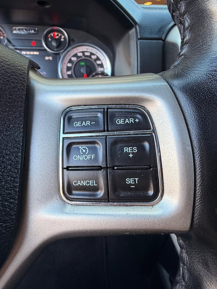 Vehicle Image 26