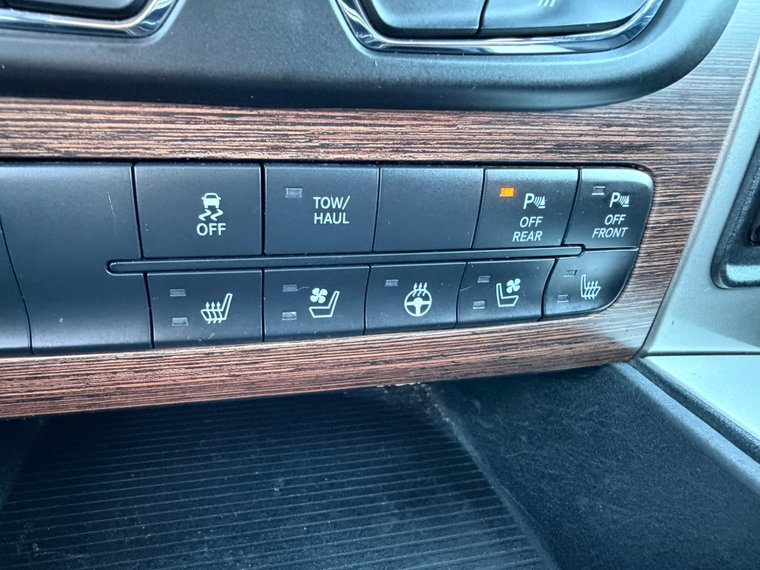 Vehicle Image 35