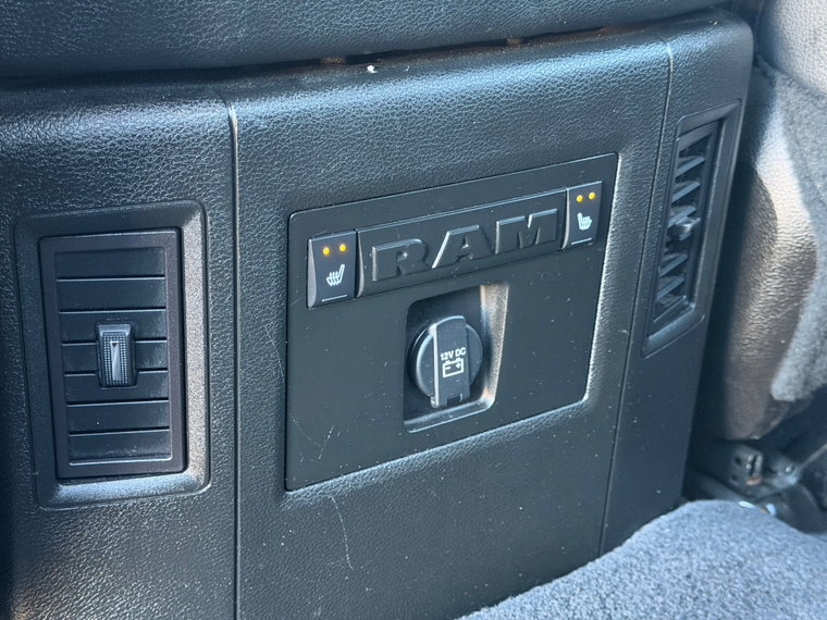 Vehicle Image 37