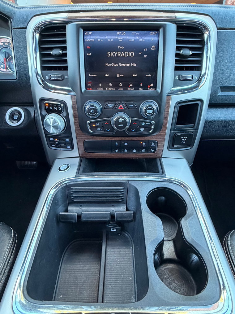 Vehicle Image 39
