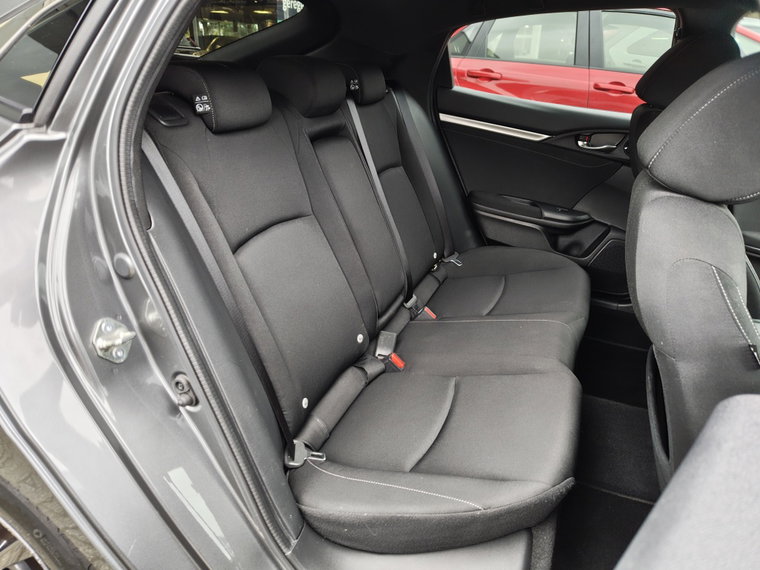 Vehicle Image 31