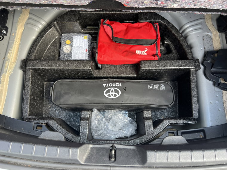 Vehicle Image 17