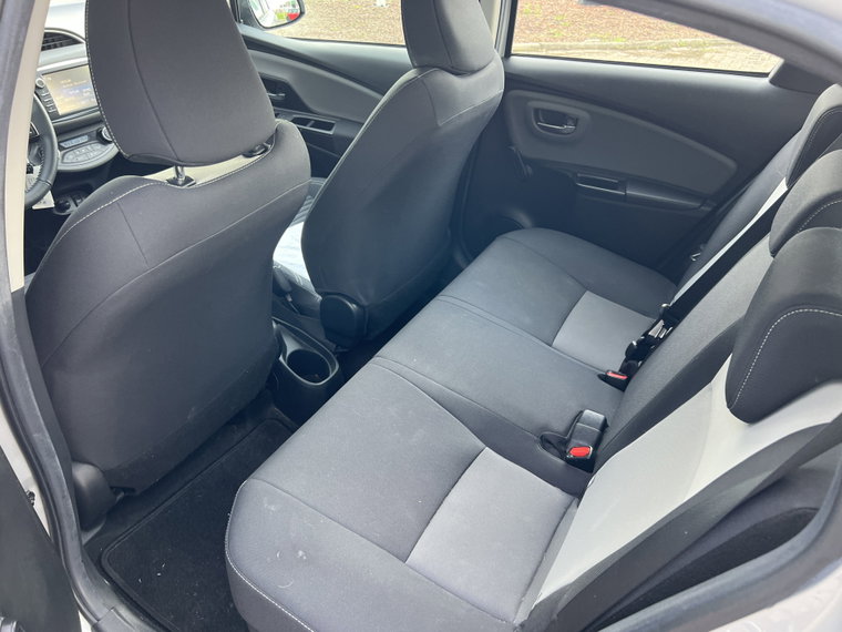 Vehicle Image 33