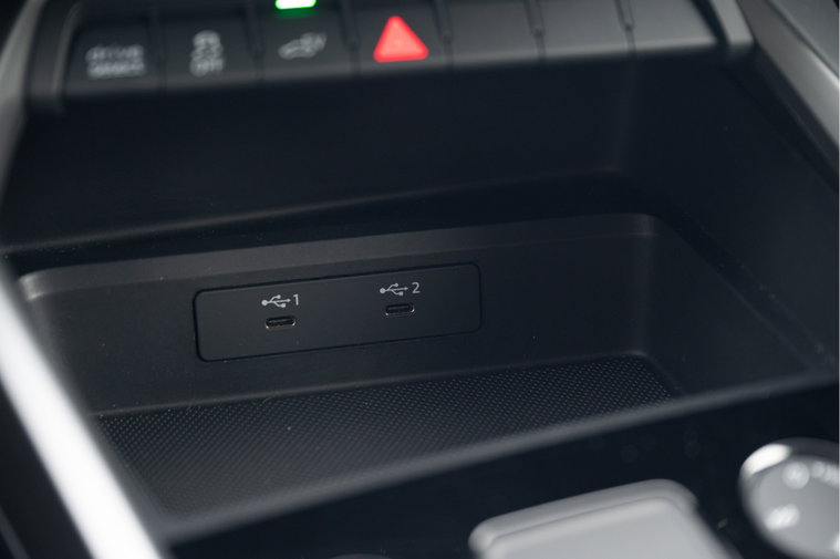 Vehicle Image 33