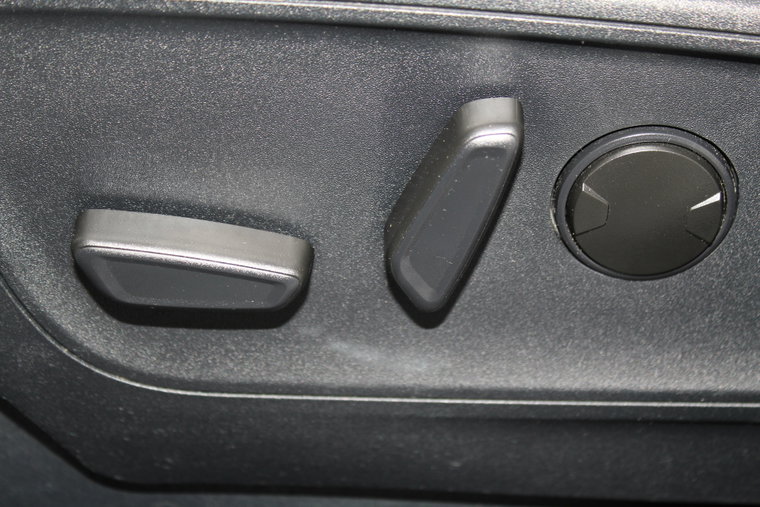 Vehicle Image 36