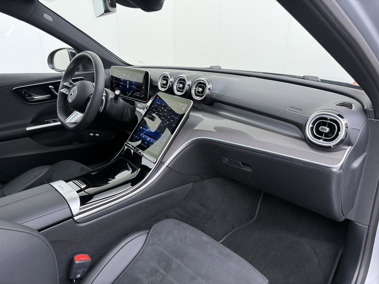 Vehicle Image 45