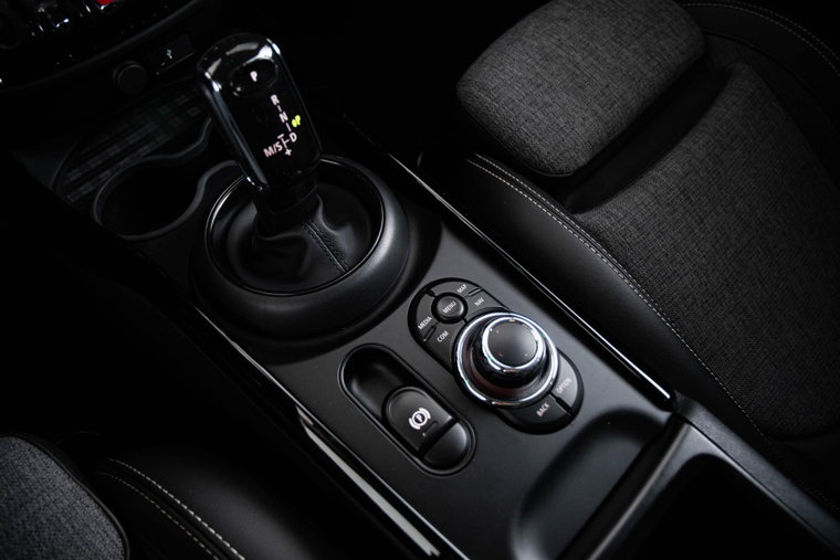 Vehicle Image 48
