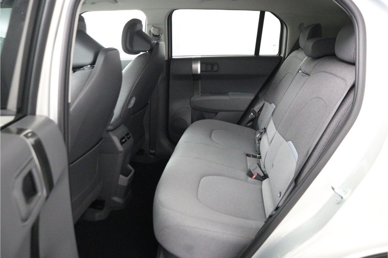 Vehicle Image 33