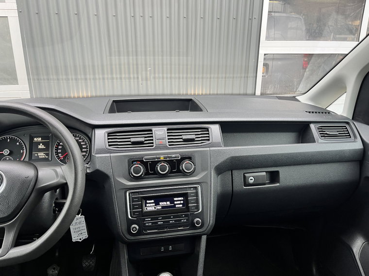 Vehicle Image 26