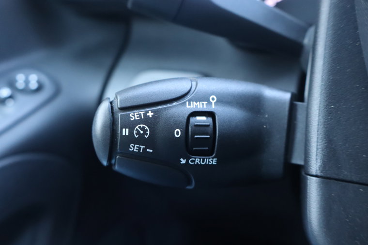 Vehicle Image 24