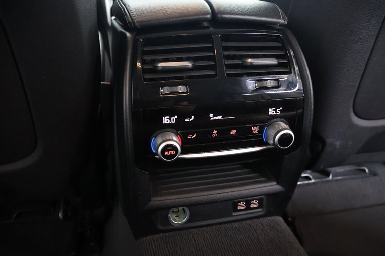 Vehicle Image 39