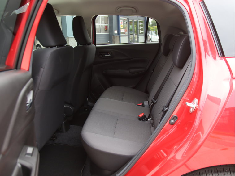 Vehicle Image 12