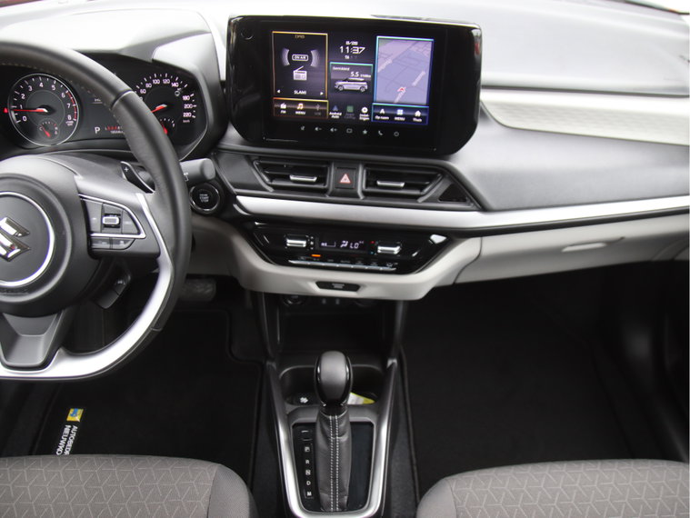 Vehicle Image 25