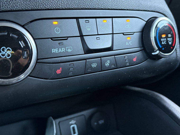Vehicle Image 41