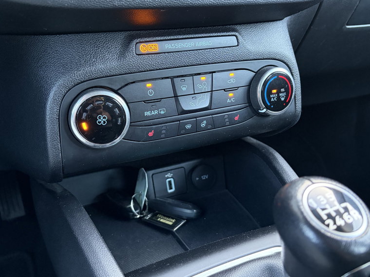 Vehicle Image 42