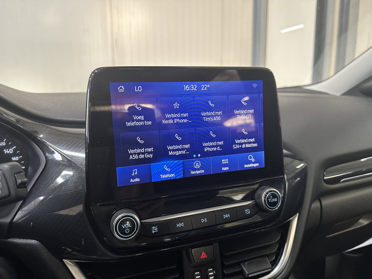Vehicle Image 14