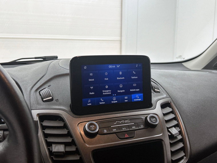 Vehicle Image 19
