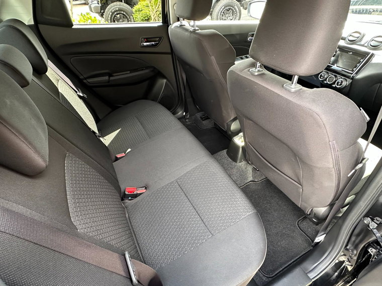 Vehicle Image 22