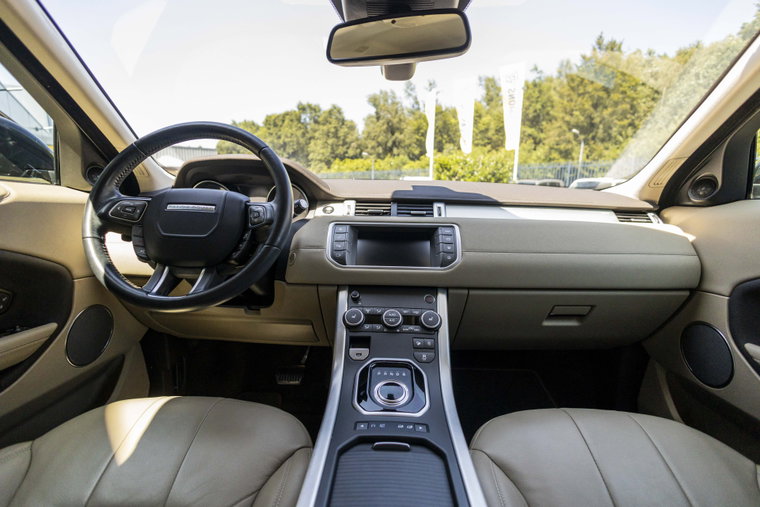 Vehicle Image 19