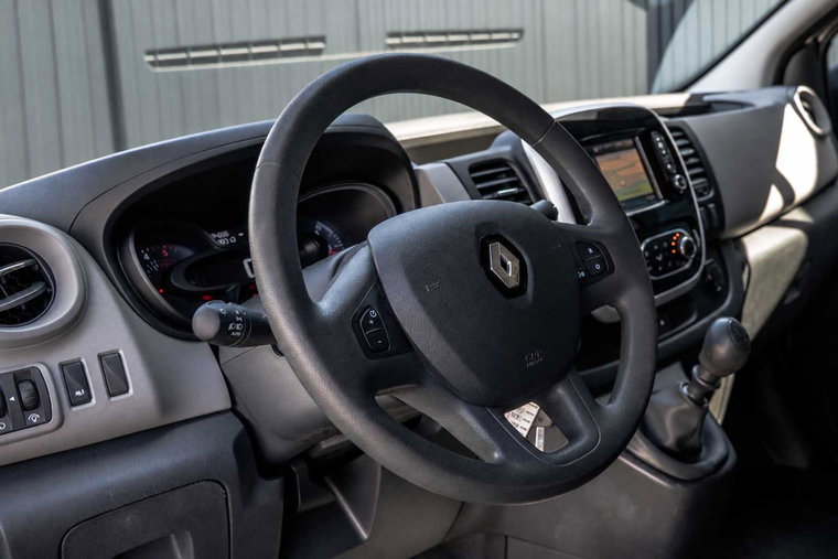 Vehicle Image 11
