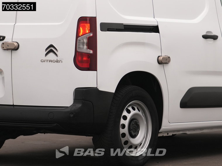 Vehicle Image 39