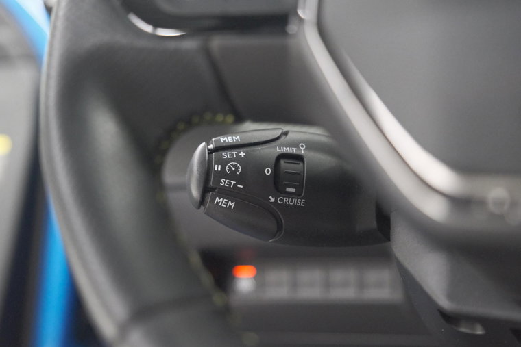Vehicle Image 24