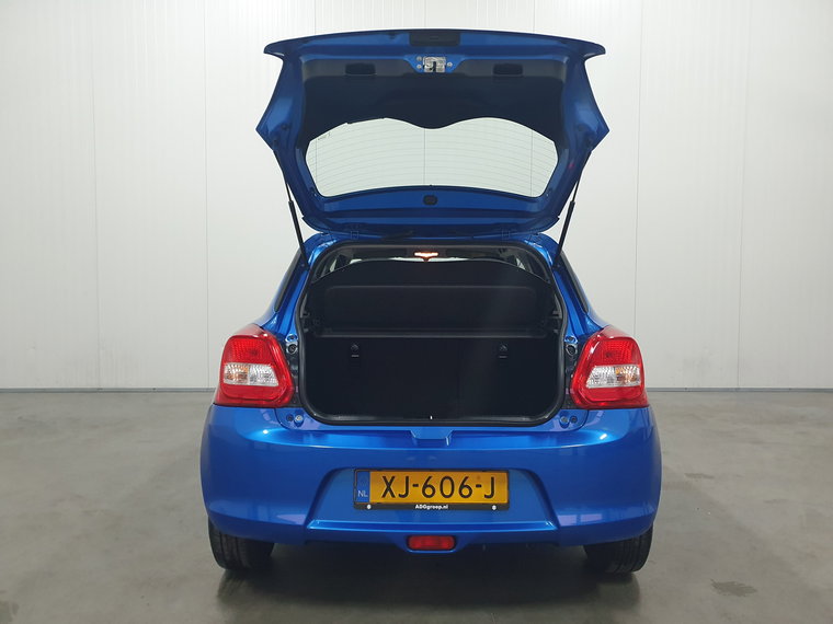 Vehicle Image 24