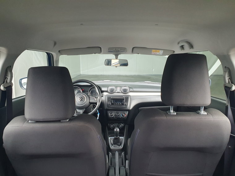 Vehicle Image 38