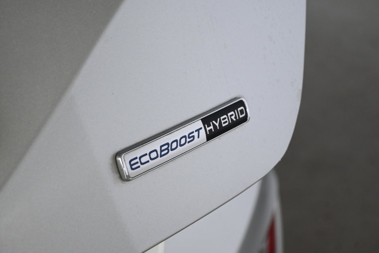 Vehicle Image 32