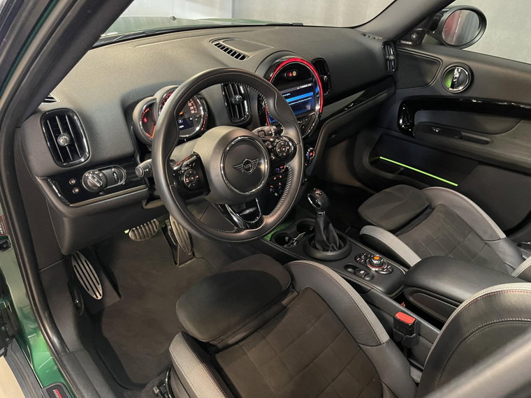 Vehicle Image 22