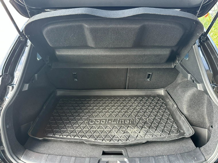 Vehicle Image 26