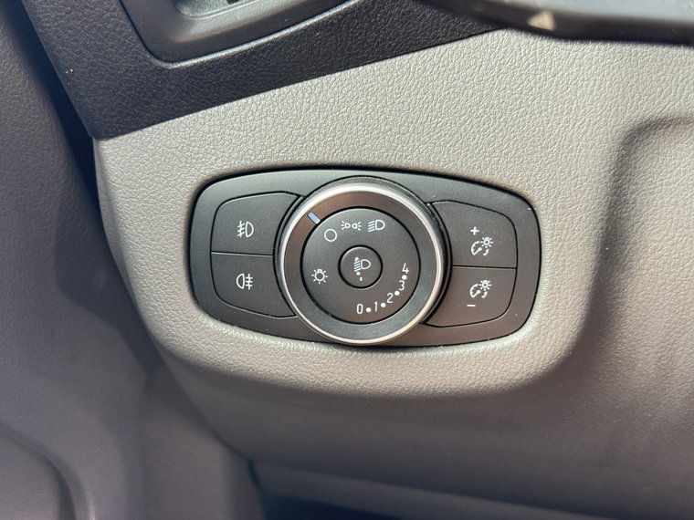 Vehicle Image 26