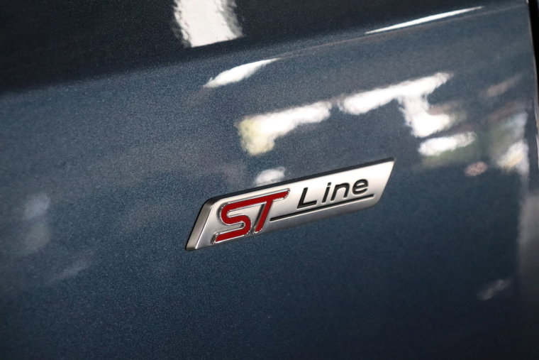 Vehicle Image 36