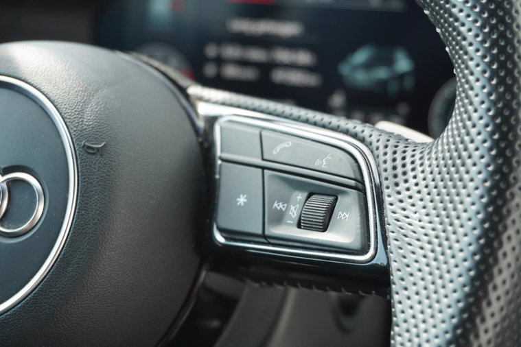 Vehicle Image 20